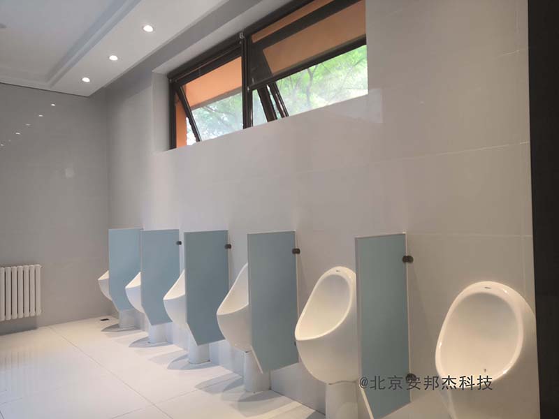 不銹鋼發(fā)泡便器被廣泛運(yùn)用各大場(chǎng)所